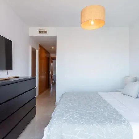 Luxury Penthouse In With 3 Bedrooms Διαμέρισμα Εστεπόνα