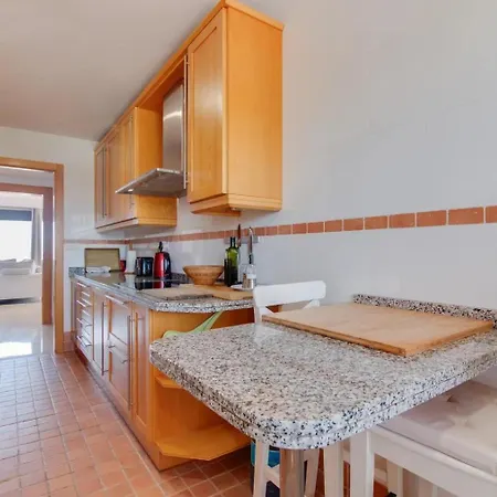 Luxury Penthouse In With 3 Bedrooms *