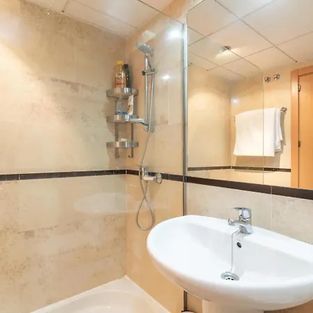 Luxury Penthouse In With 3 Bedrooms